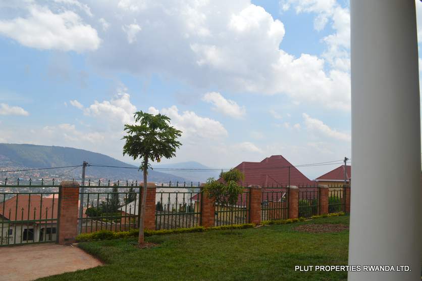 Unfurnished house for rent in Rebero Real Estate Rent Buy Sale