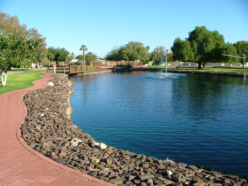 to Palm Lakes Village, Arizona amenities Path of Celebration