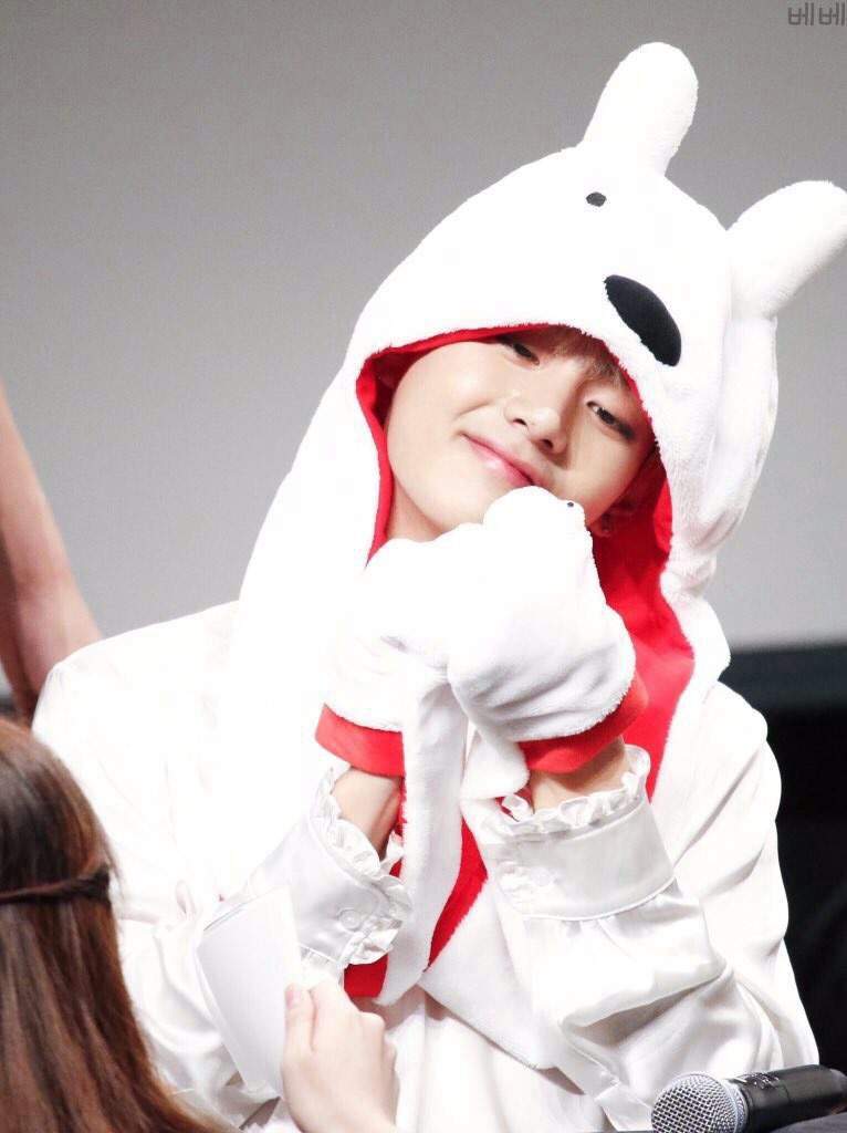 Tae y sus hermosas manos😆😗😍 Taehyung Oficial 🐯 Amino Tae y sus hermosas manos😆😗😍 Taehyung Oficial 🐯 Amino
