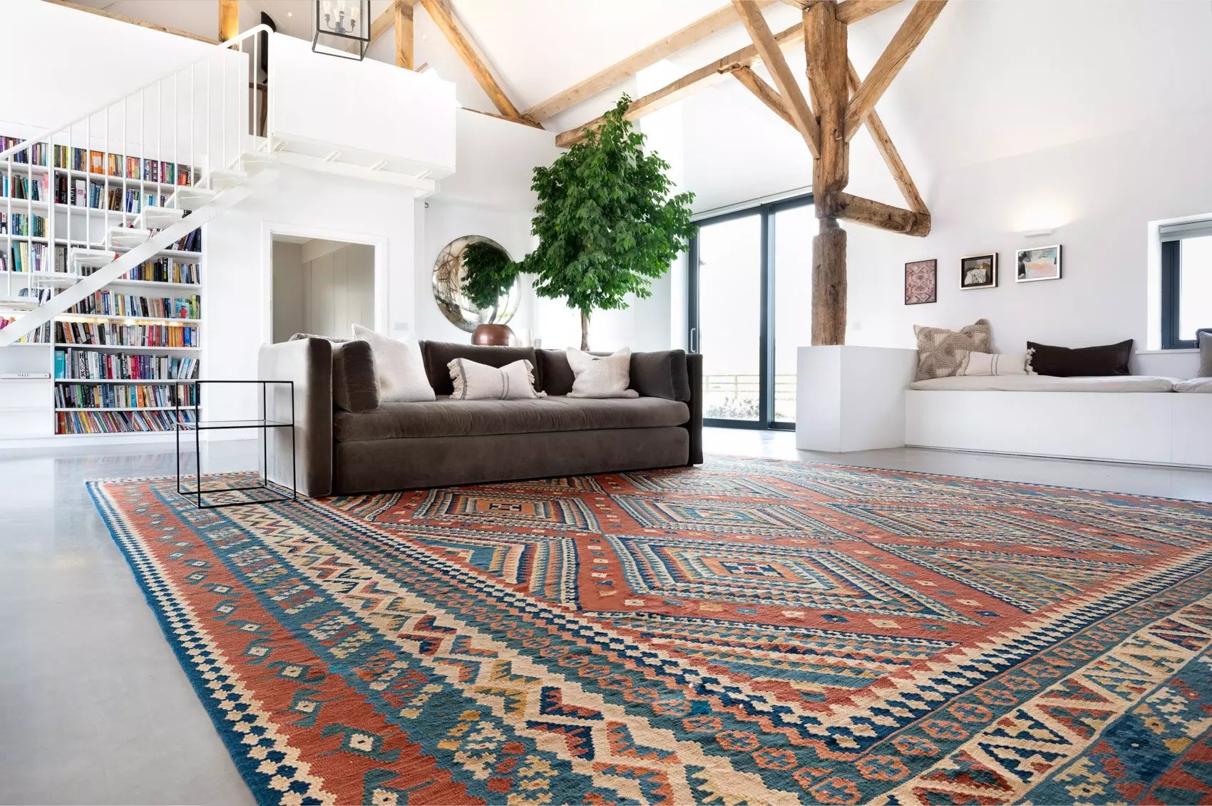 7 Tips For Decorating Your Living Room With Persian Rugs