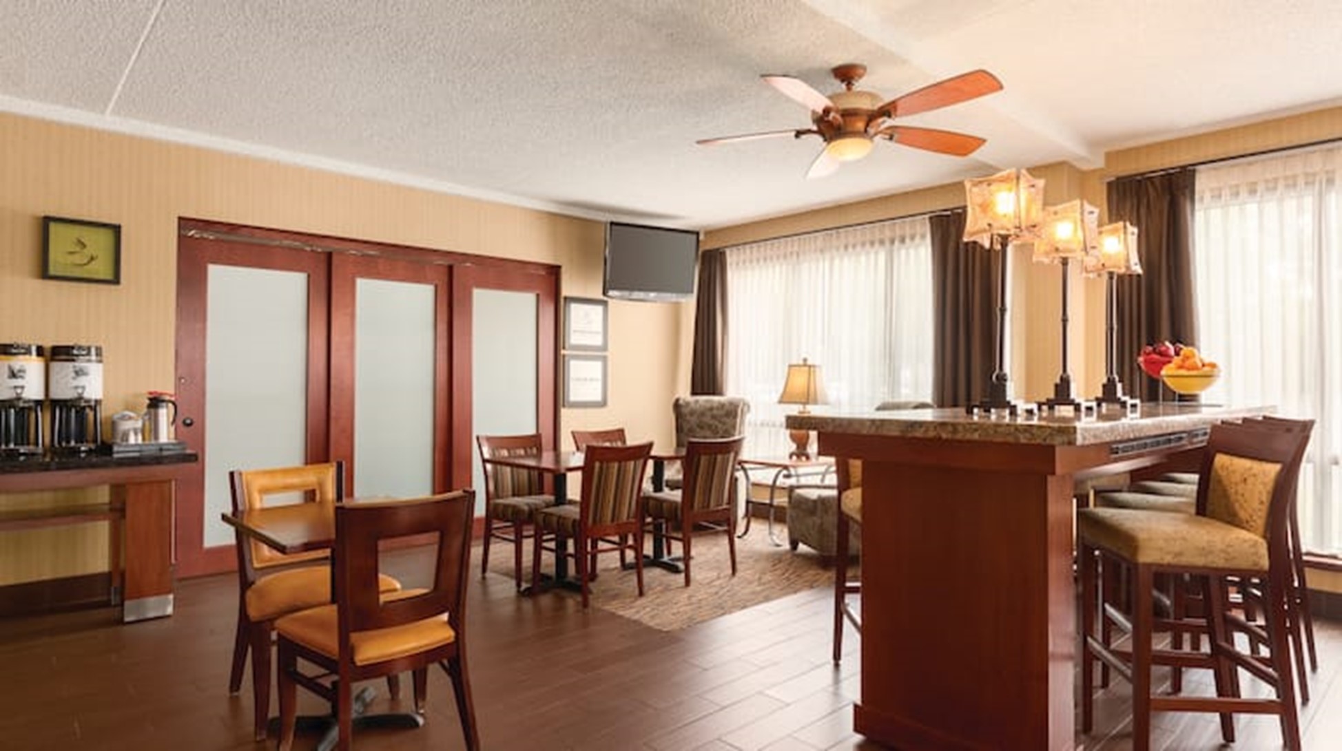 Discover Comfort And Convenience At Hampton Inn Des Moines Airport