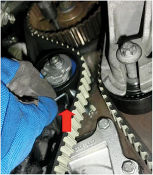 How to fit a timing belt on a Land Rover Freelander 2 - Professional