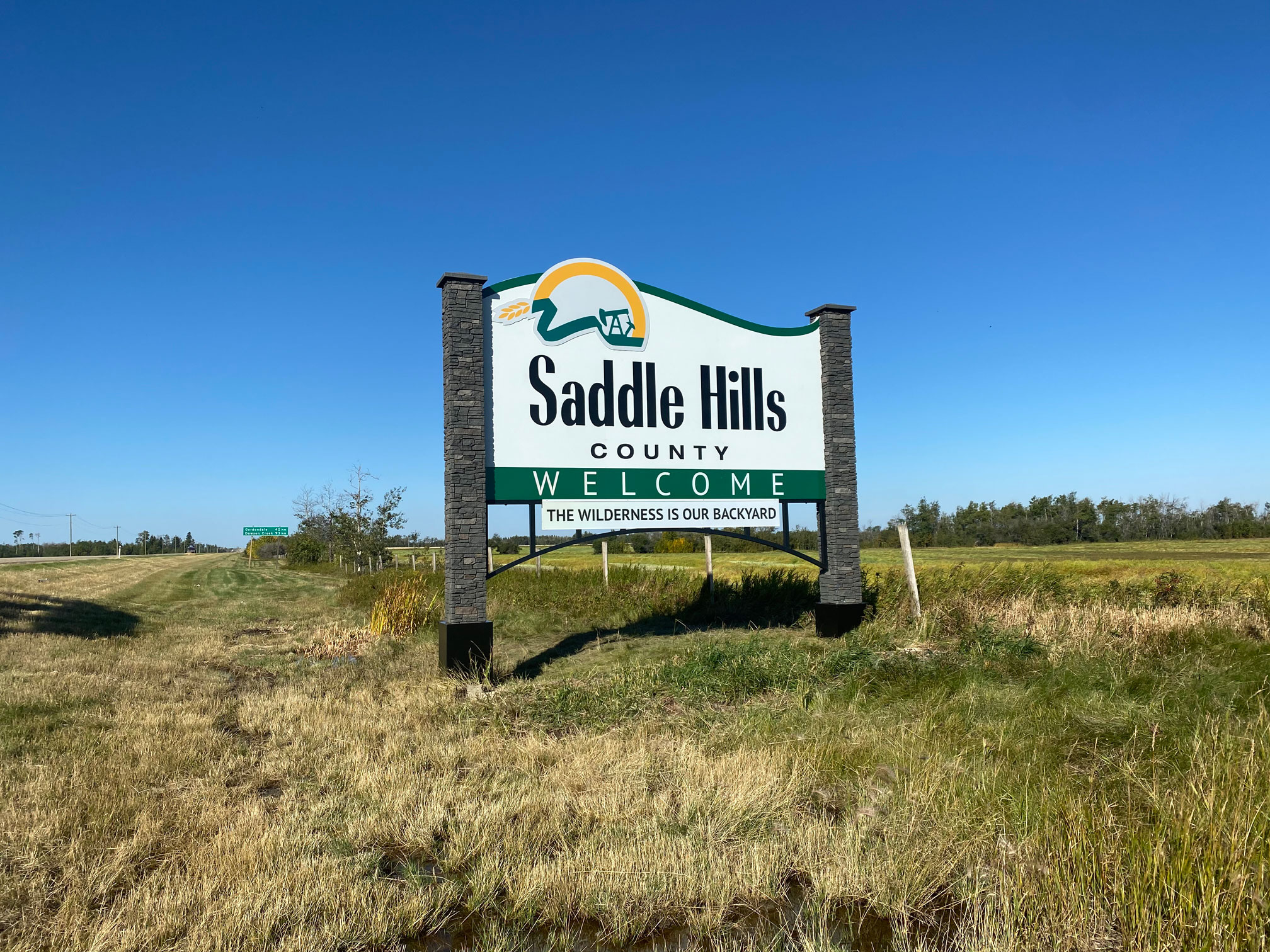 Saddle Hills PM Signs