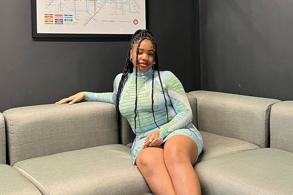 Debbie Premieres New Song “Cherry Wine” on BBC Radio 1 pm studio