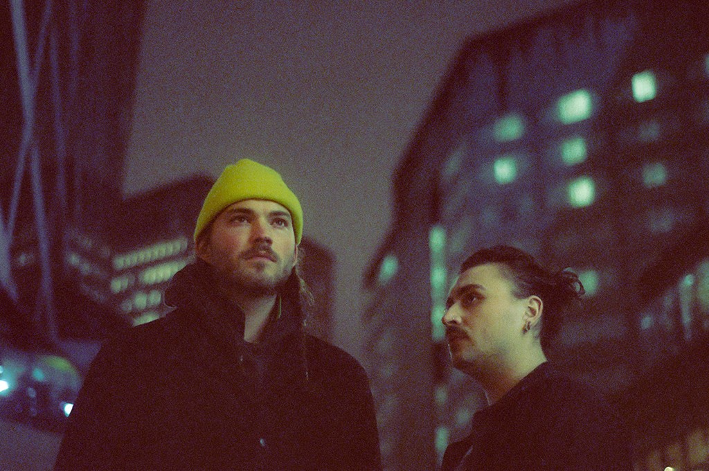 ERNEST Releases New Song “Flower Shops” featuring Wallen pm