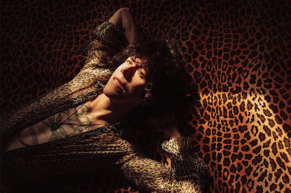 LP Announces New Album “Love Lines”, Shares New Song “Golden” pm