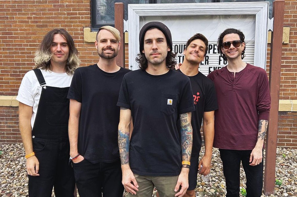 Real Friends Releases New Song “When You Were Here” pm studio world