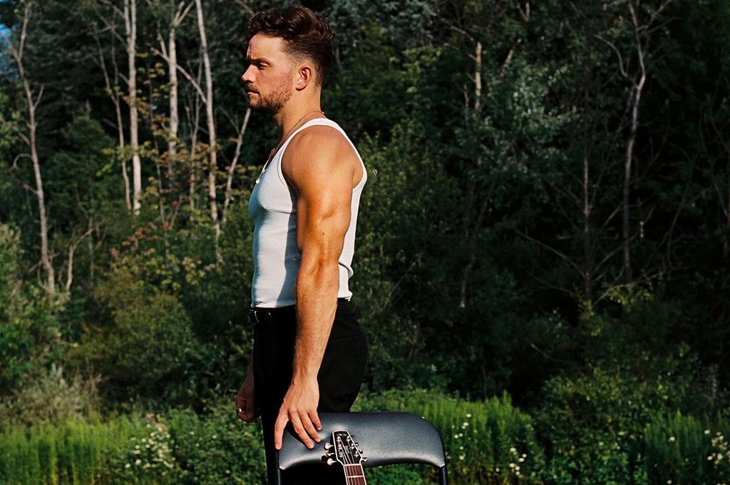 Sam Drysdale Returns With New Song “Love & Violence” pm studio world