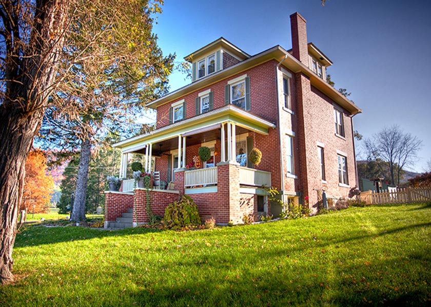 Locust Hill Inn & Cabin Pocahontas County, WV