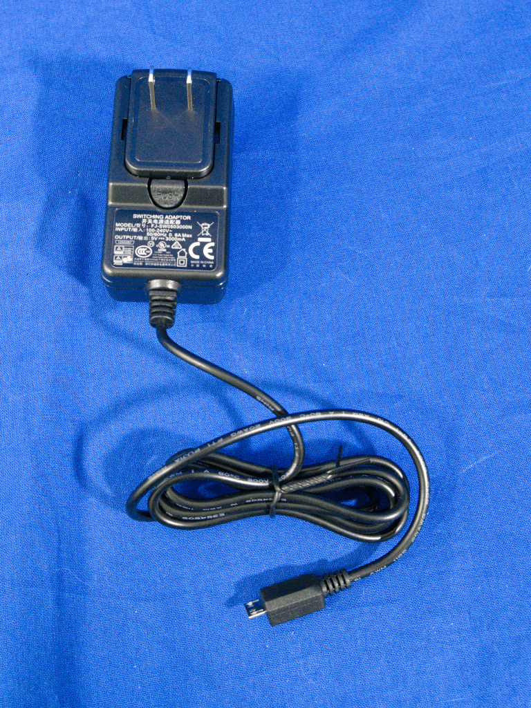 Azulle Access3 Review, Smaller Faster Better Stronger Pocketables