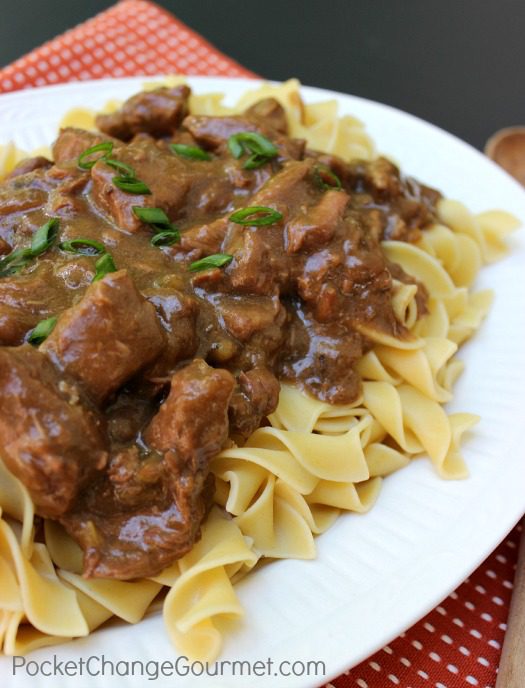 How to Make Creamy Slow Cooker Beef and Noodles at Home