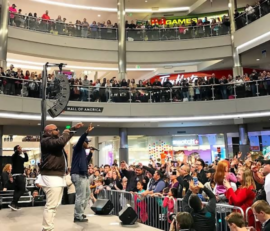6 Mall Entertainment Ideas RedFlag