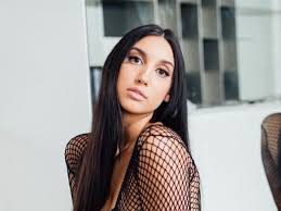 Mati Khalifa, la hermana de Mia Khalifa, que es un éxito en Onlyfans