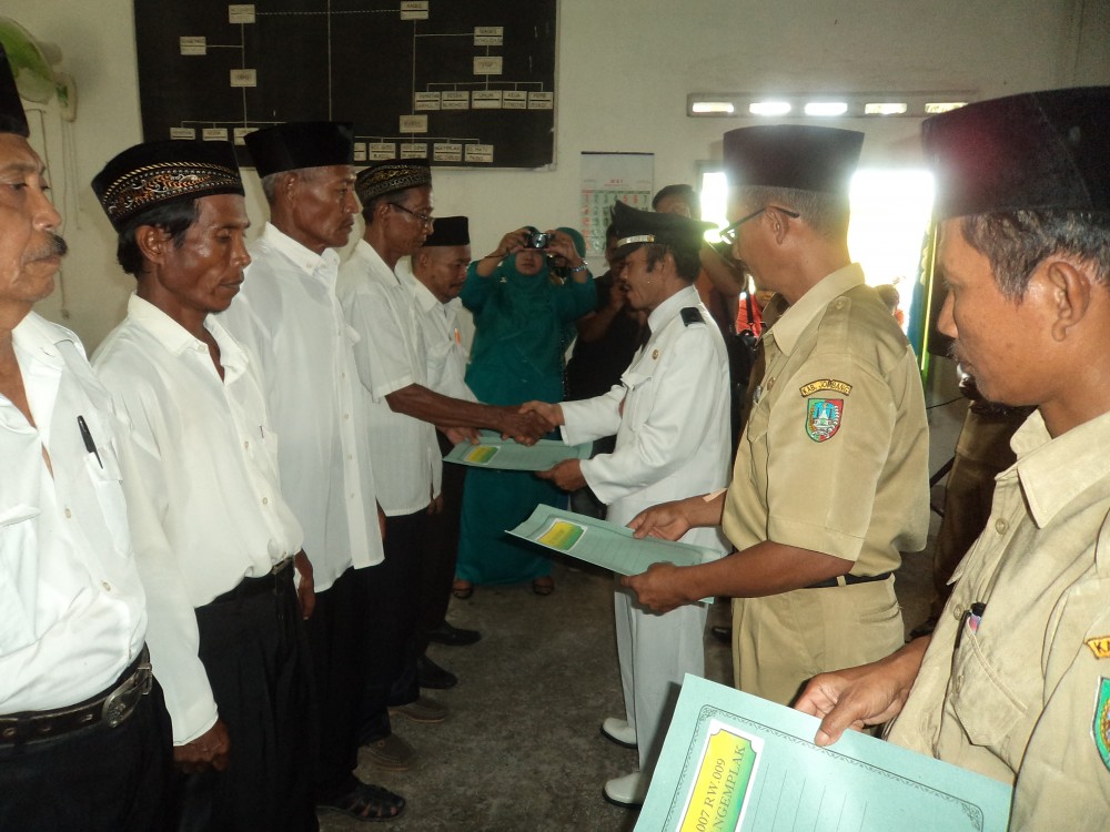 RUKUN TETANGGA (RT) / RUKUN WARGA (RW) Selamat Datang di Website