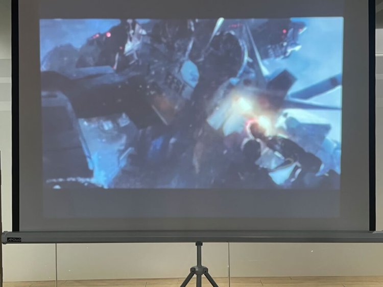 What Causes a Projector to Have Blurry Edges? - PointerClicker.com