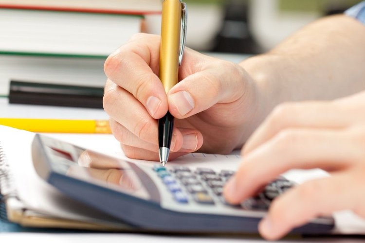 How Do I Check The Hours Of My Projector Lamp? Pointer Clicker