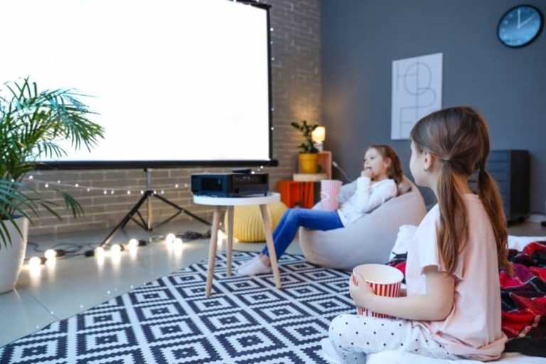 How Far To Sit From A Projector Screen? Pointer Clicker