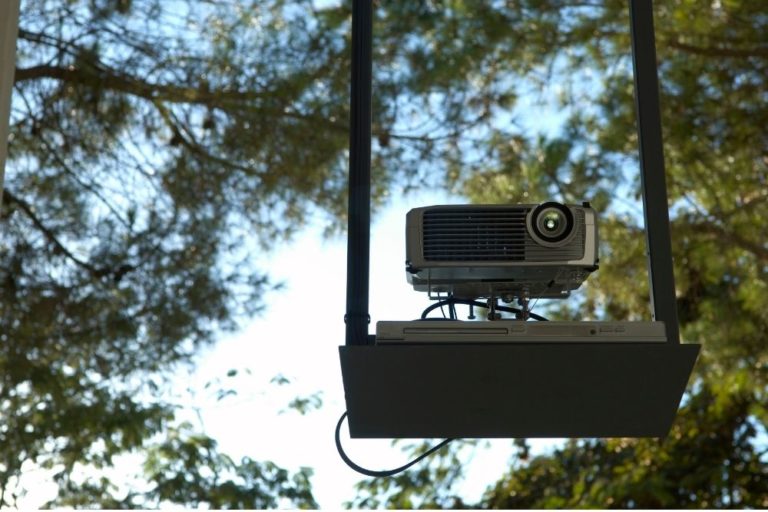 How do Outdoor Projectors Work? Pointer Clicker