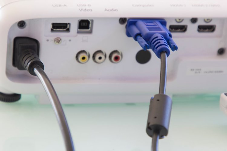 Why Is My Epson Projector Screen Flickering (On & Off at Random