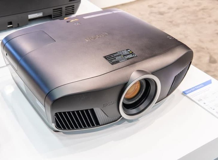 11 Online Places To Sell Your Old Projector (Buyers Can Be Near You