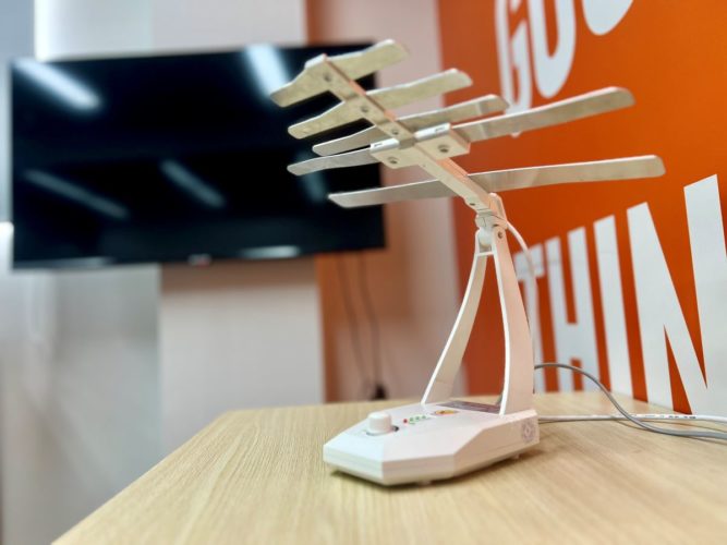 10+ Simple Ways To Boost TV Antenna Signal Reception (Indoor & Outdoor