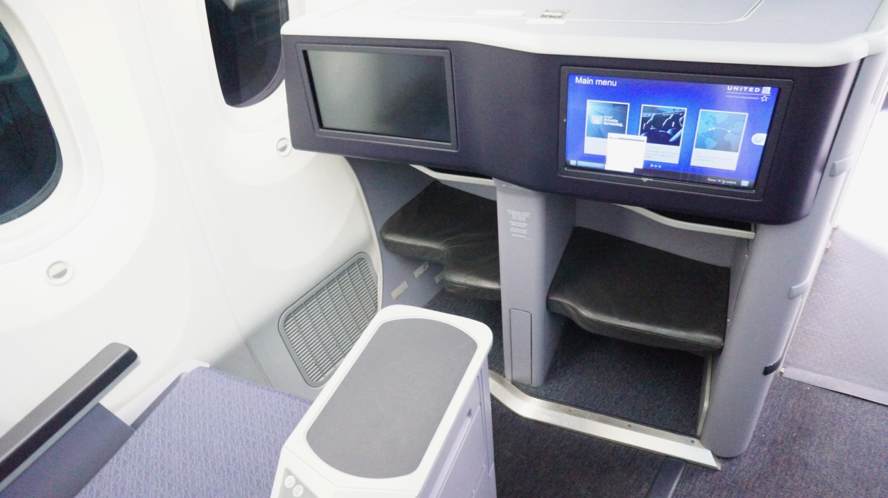 Choosing The Best Business Class Seats On United's 787 Dreamliner (They