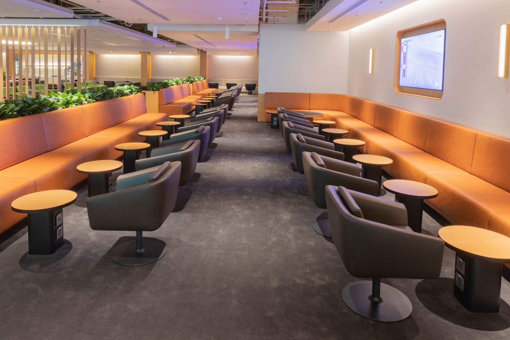 Qantas Open More Seating In The Singapore Lounge Points From The Pacific