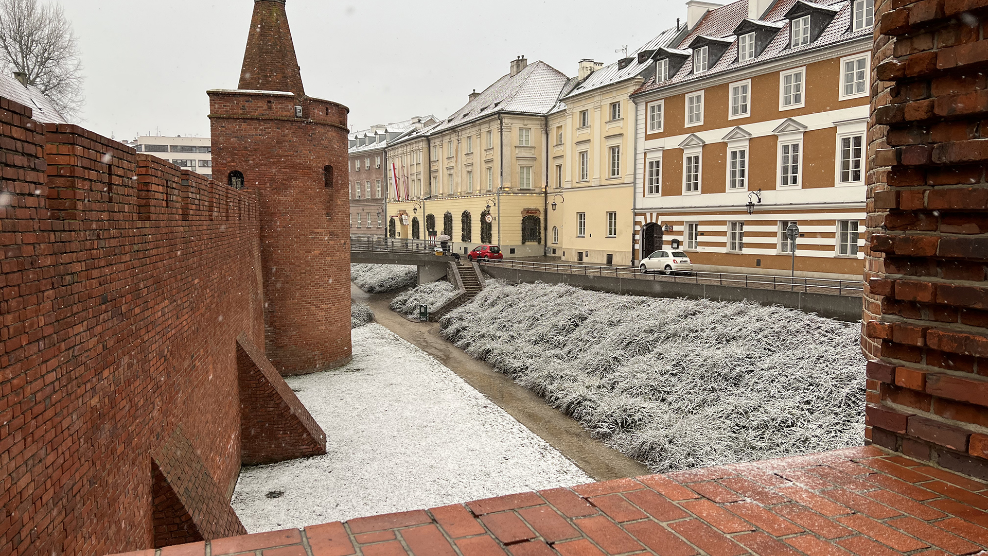 Warsaw Old Town Tour Poland at War Tours