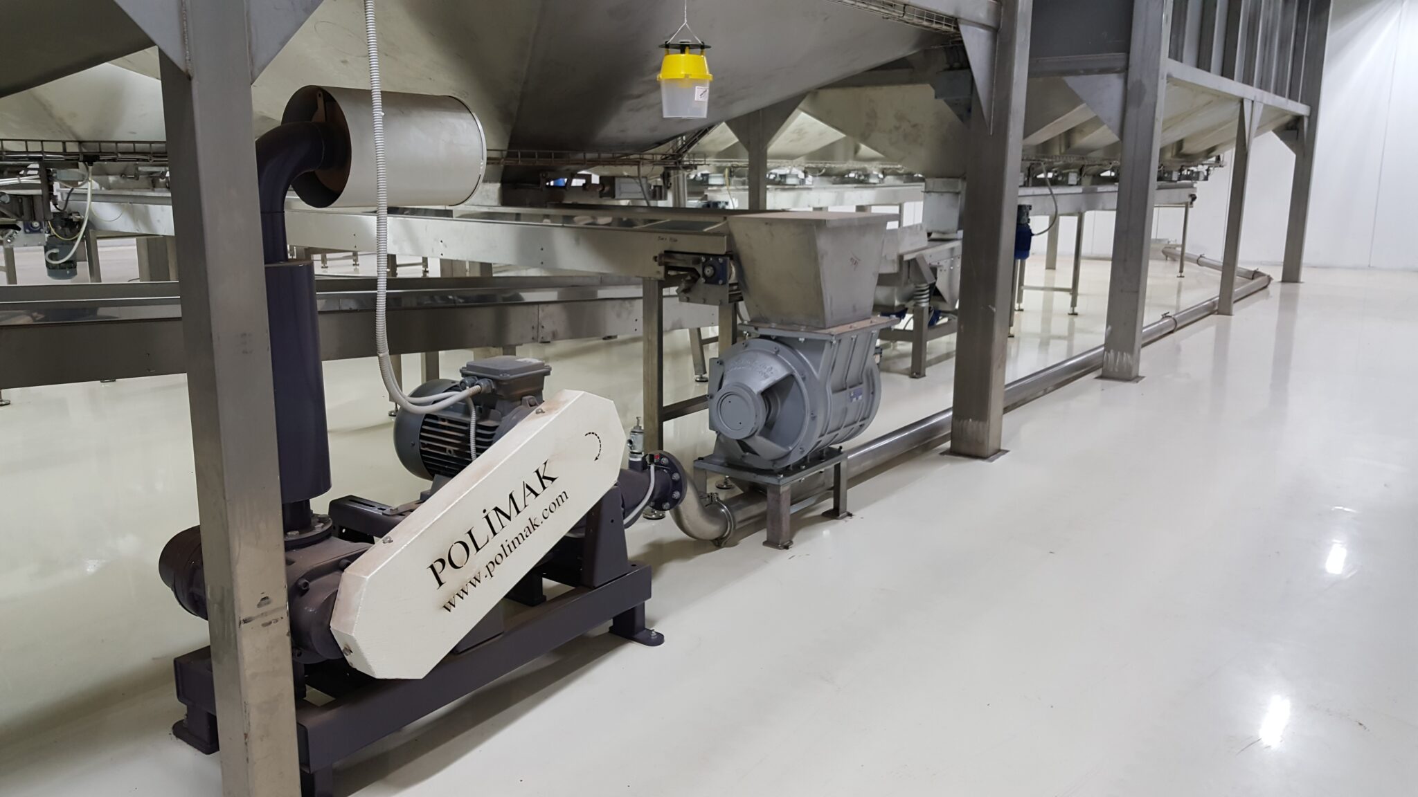 Key Element in Pneumatic Conveying (Blowers) polimak