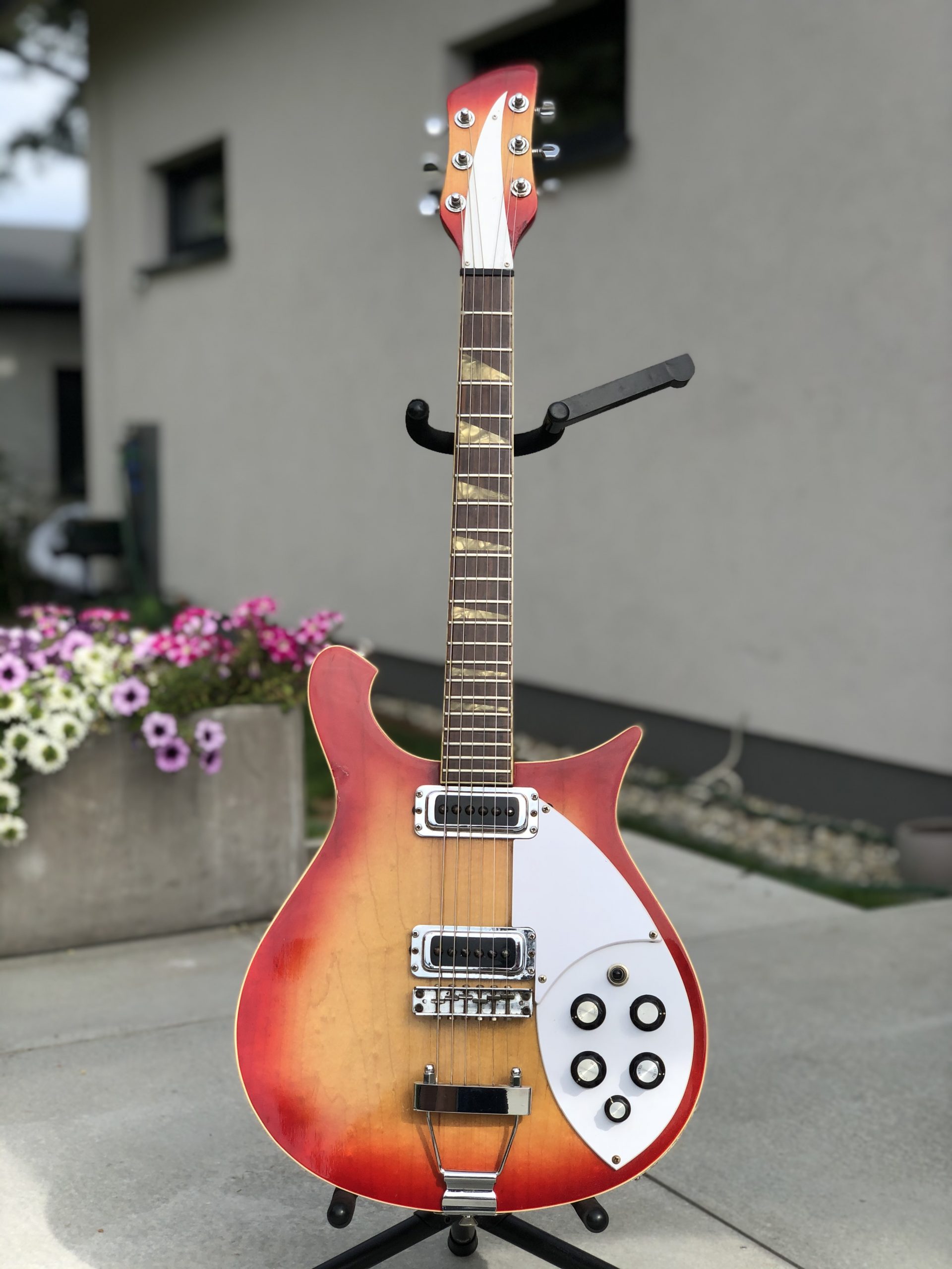 Rare and finest Rickenbacker 620 copy. Aria Pro II RG680 made in