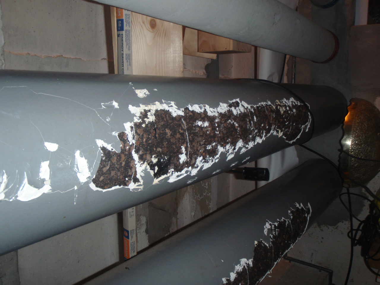 Rohrisolationen mit asbesthaltigem Mörtel Vorläufige Version. Zur