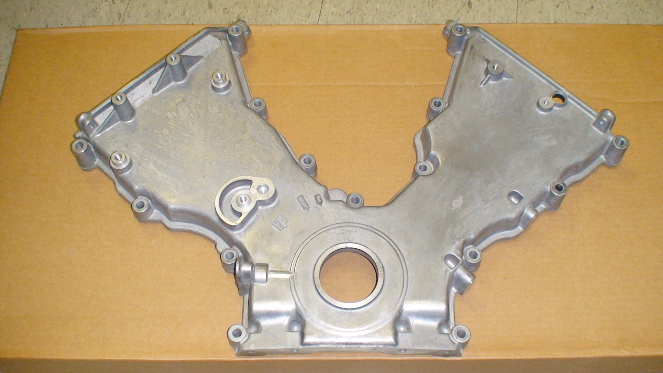 New 2001 SVT Mustang Cobra factory engine timing chain cover 4.6 Dohc