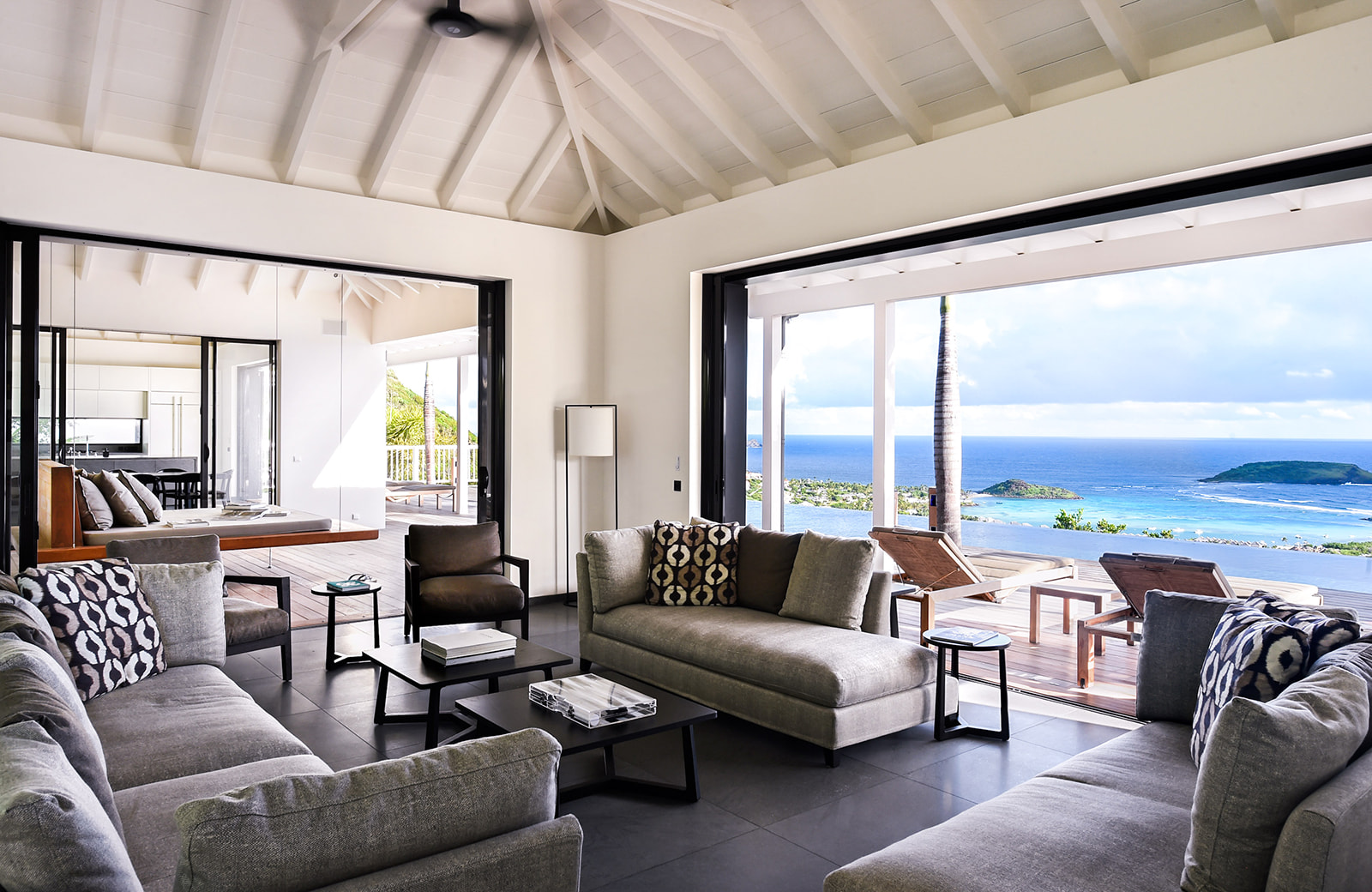 Belle Etoile St. Barth A shining star on St. Barth POLO+10