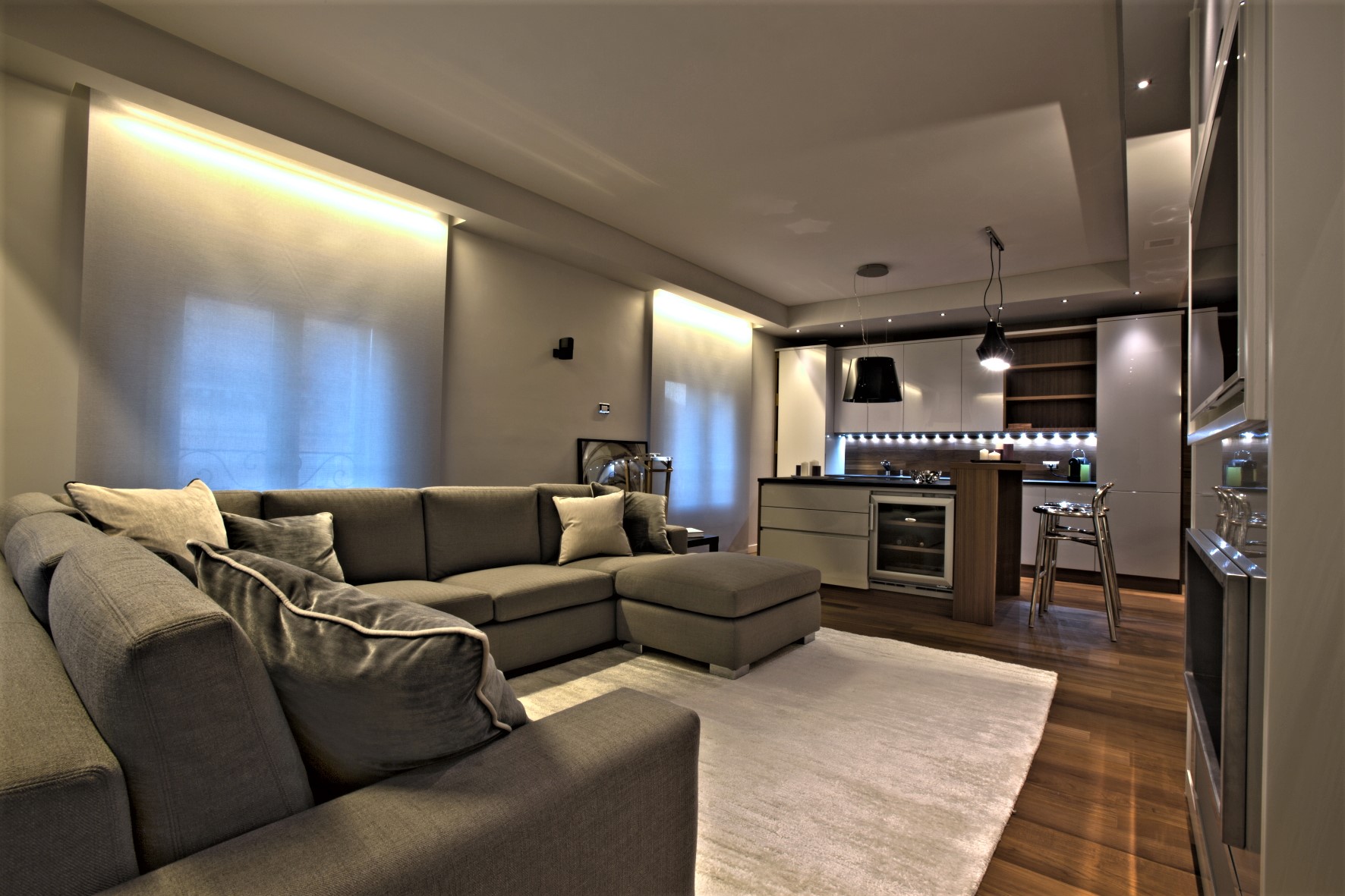 Contemporary Urban Apartment Ivo Enrico Poluzzi