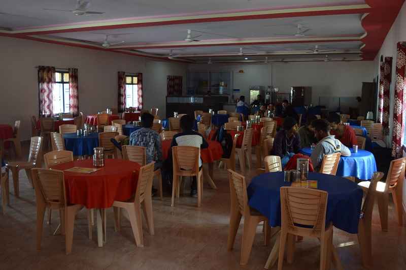 FacilitiesCanteen Bhopal Rao Pawar Government Polytechnic Dhamtari