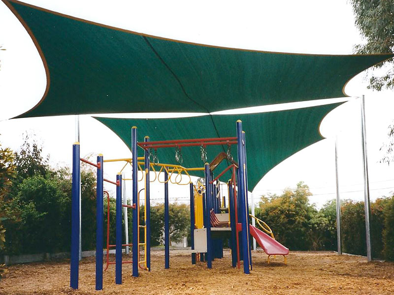 Comshade Xtra Playground cover
