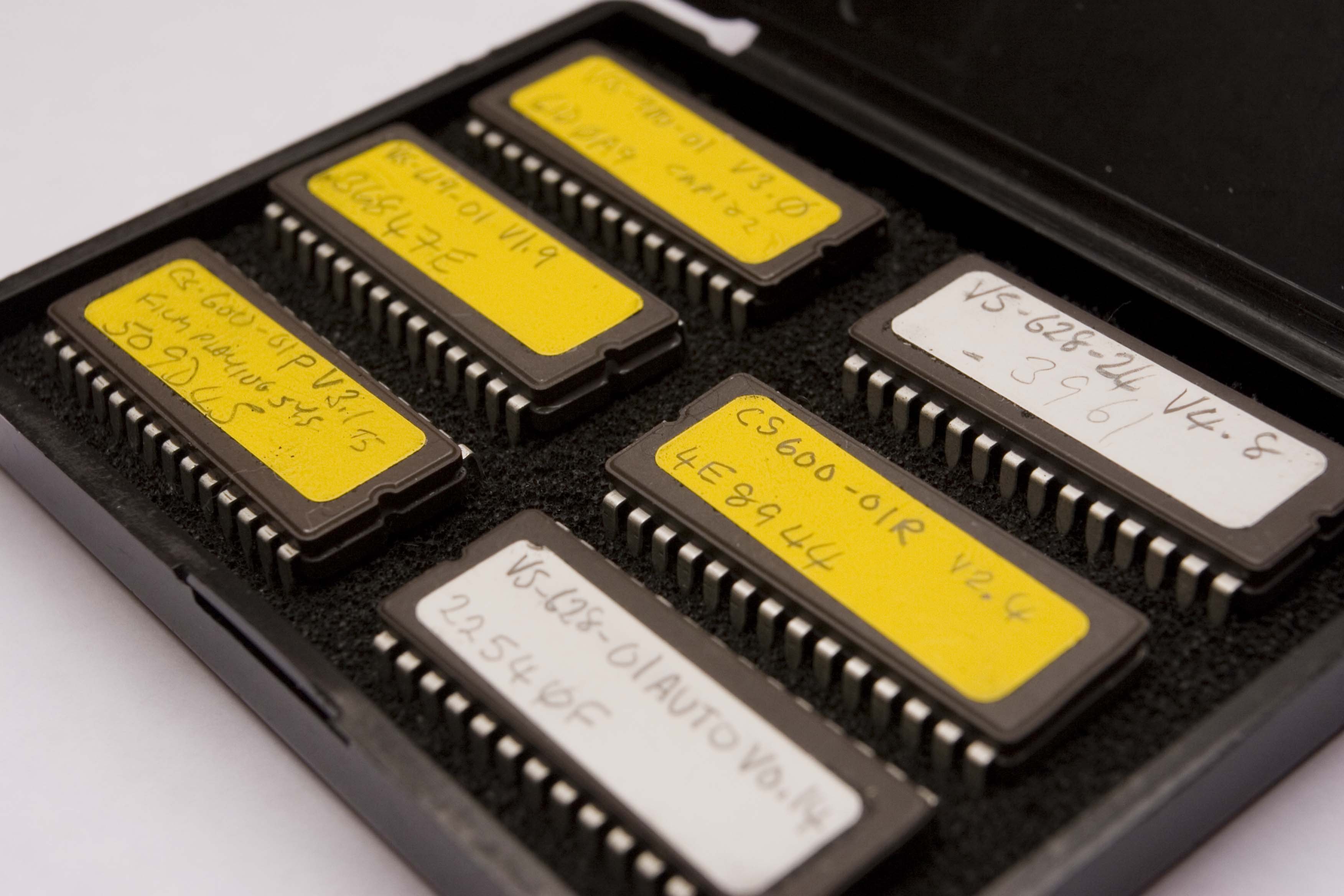 Brian Flint: Using EPROMs and PICs (Part 1) – The Polymath Perspective