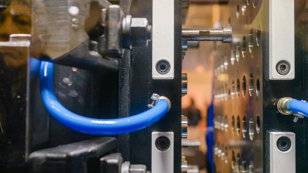 How to Calculate Injection Molding Machine Tonnage An Essential Guide