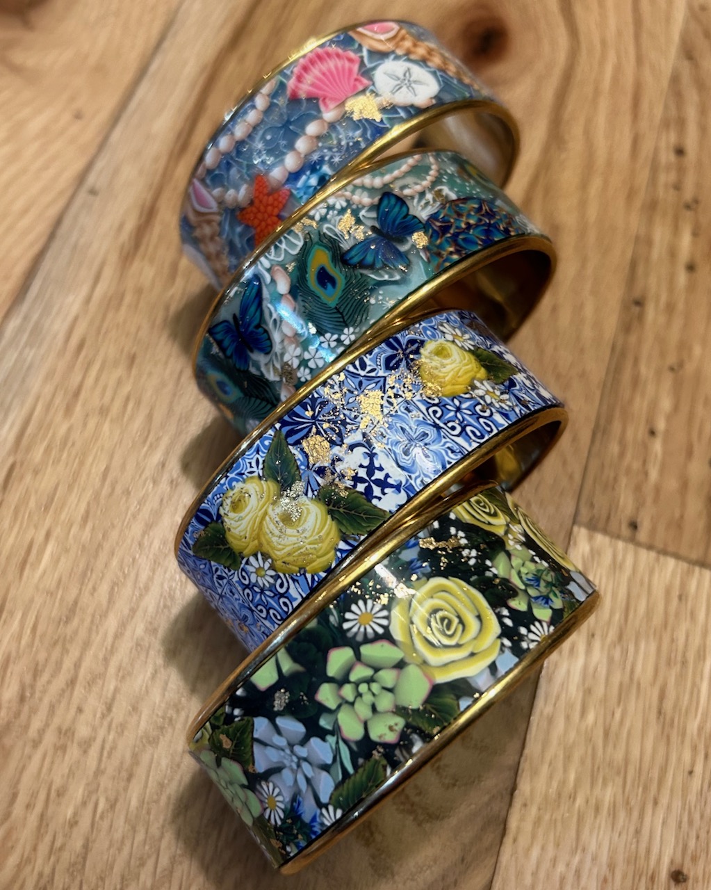 How to Make Shiny Polymer Clay Cuff Bracelets Without Glue Polymer