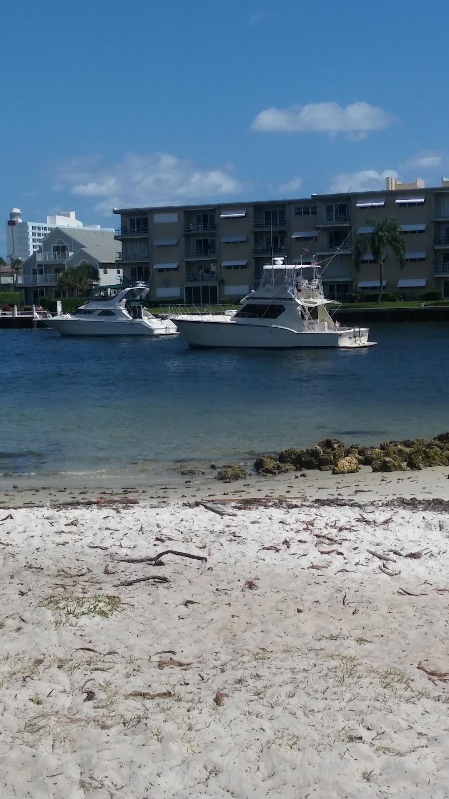 Harbor's Edge Park Pompano Local Guide Powered by Radius®