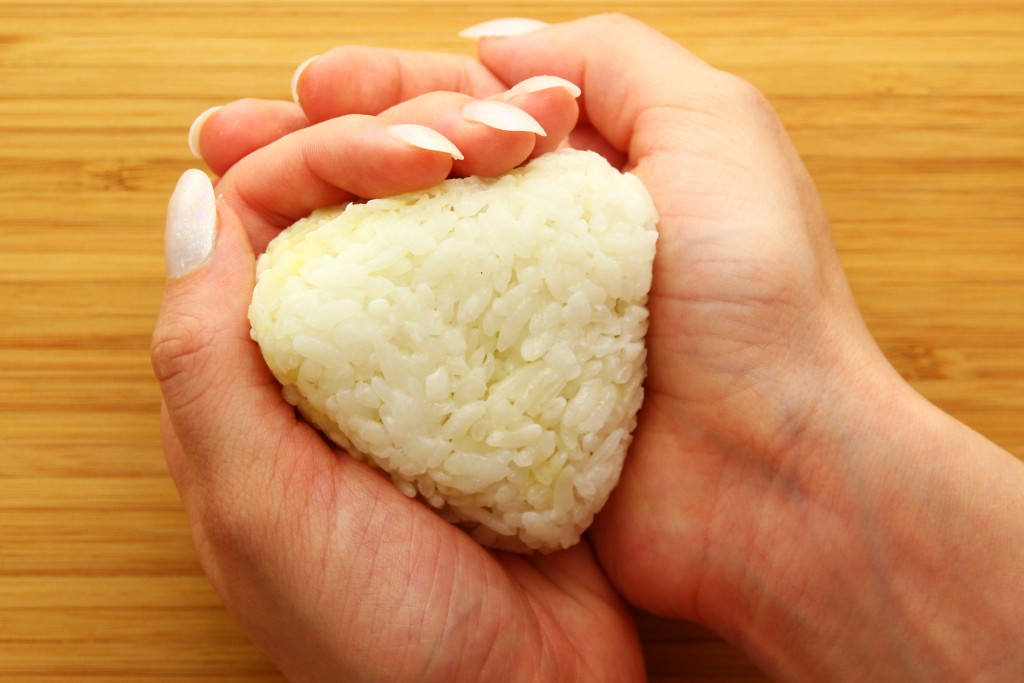 How To Make Onigiri Japanese Rice Balls Pondic