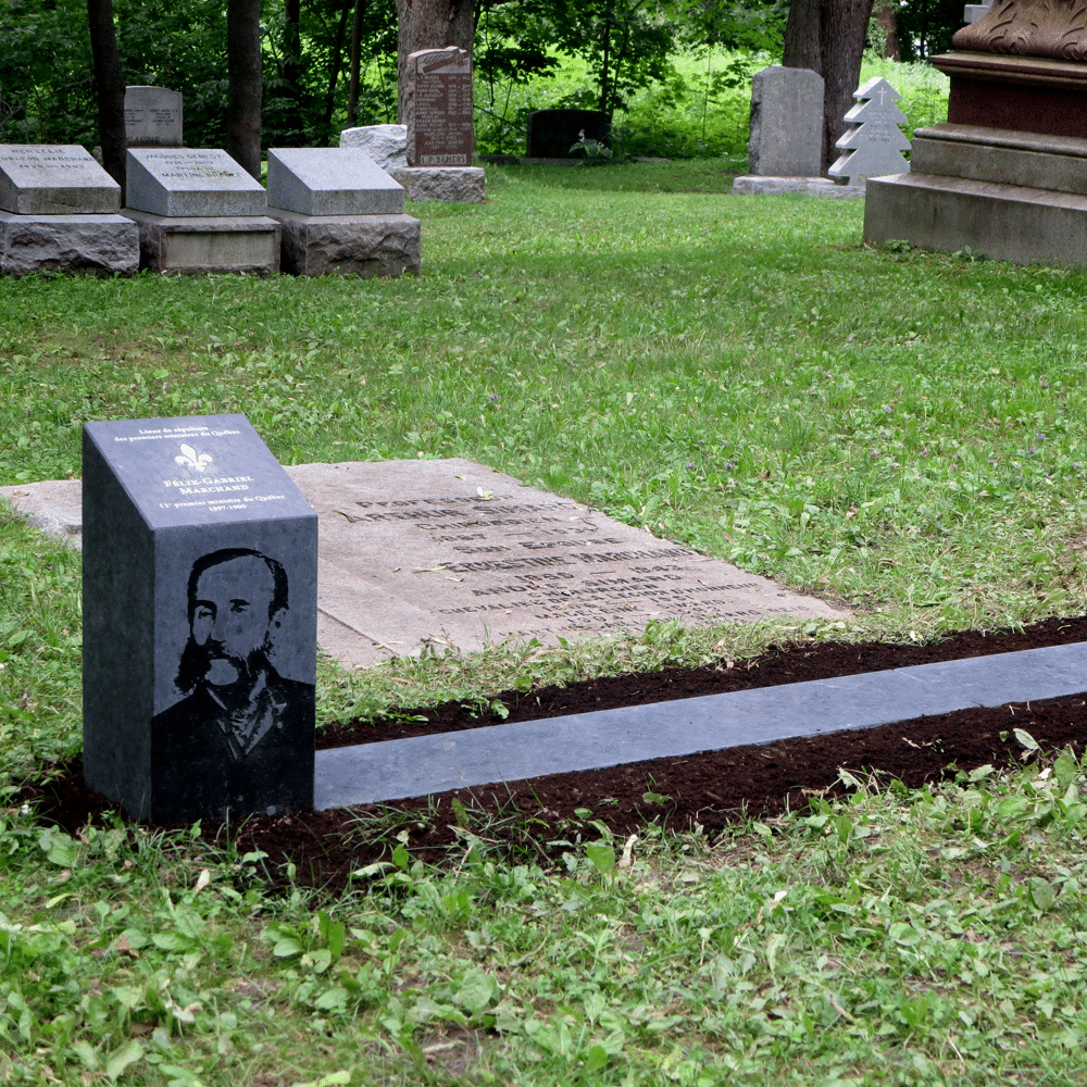 Mausolée de Marchand Pontbriand