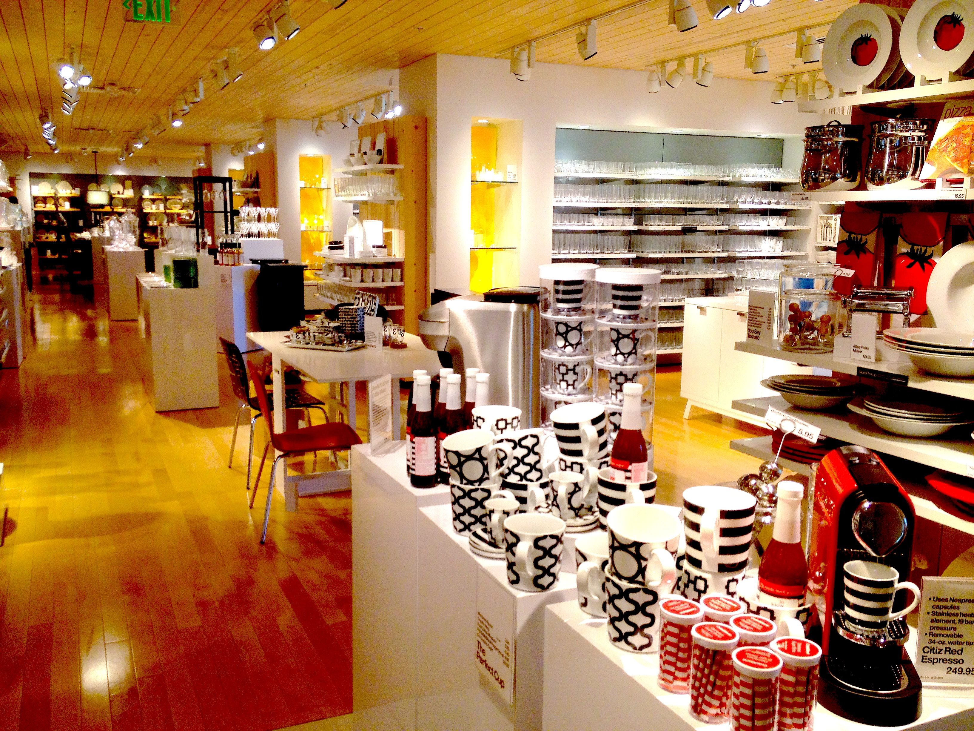 CRATE & BARREL Ponto Miami O que fazer em Miami, Guia de Miami