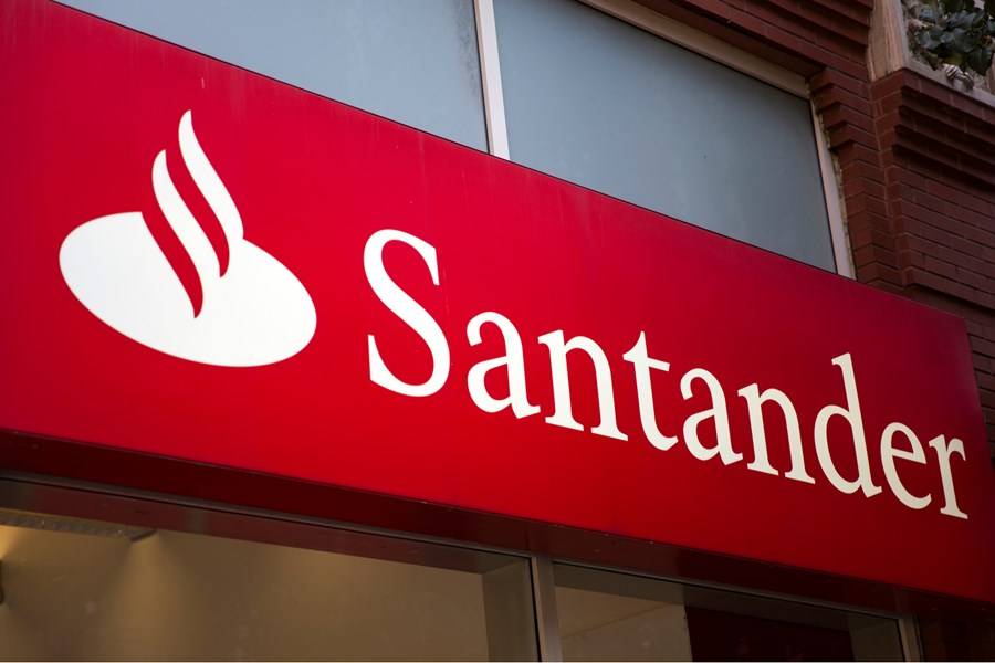 Cartões Santander GOL Smiles e AAdvantage isentos de anuidade