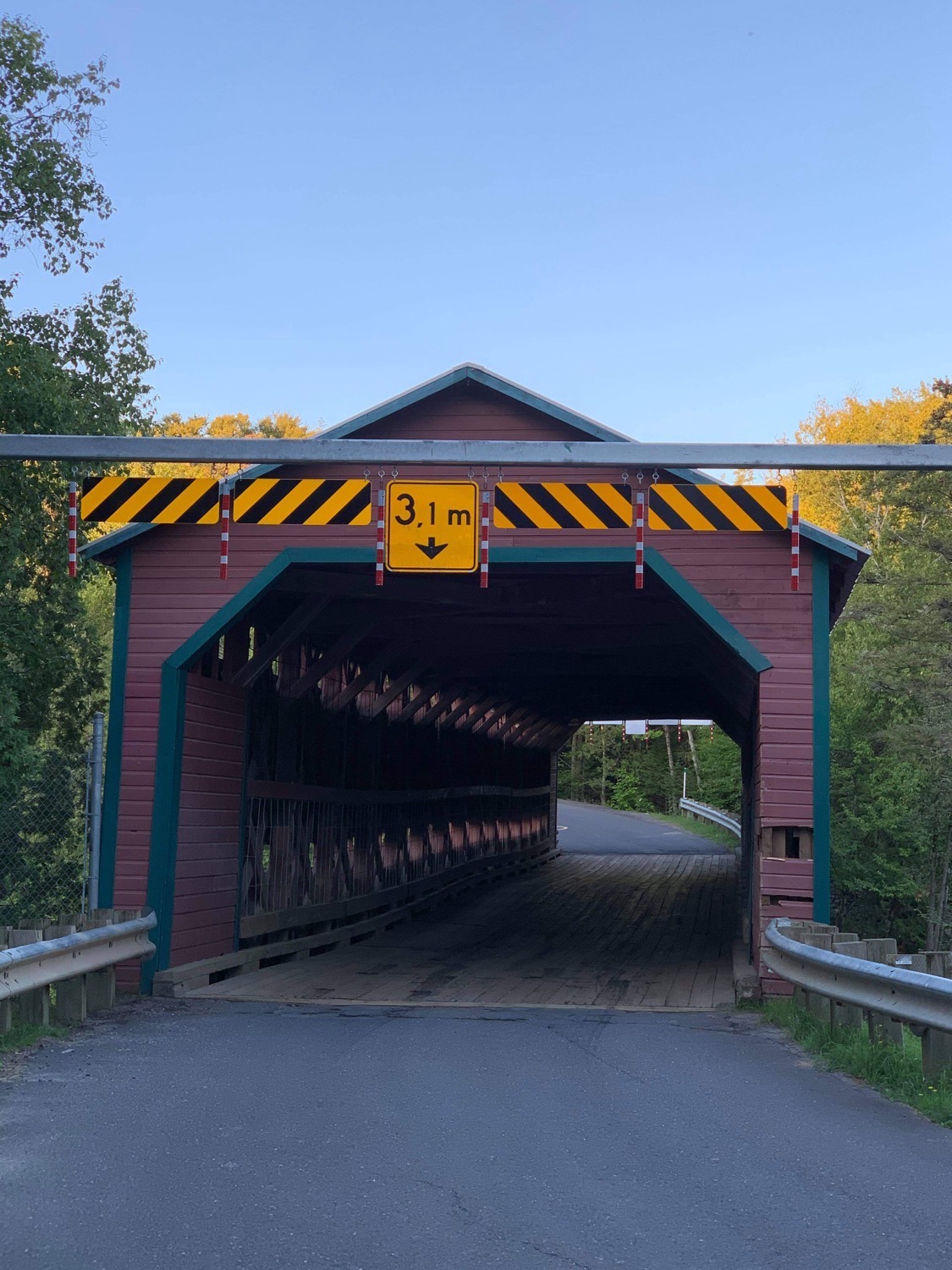 L’été au pont Rouge de SteAgathe Les ponts couverts au Québec