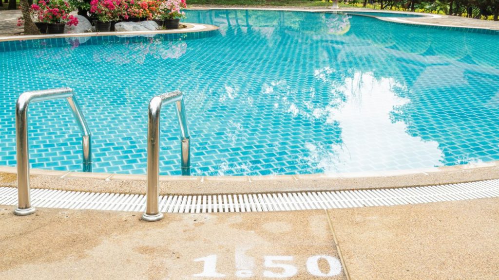 How Much Does Infinity Pool Cost? Pool Cost Guide