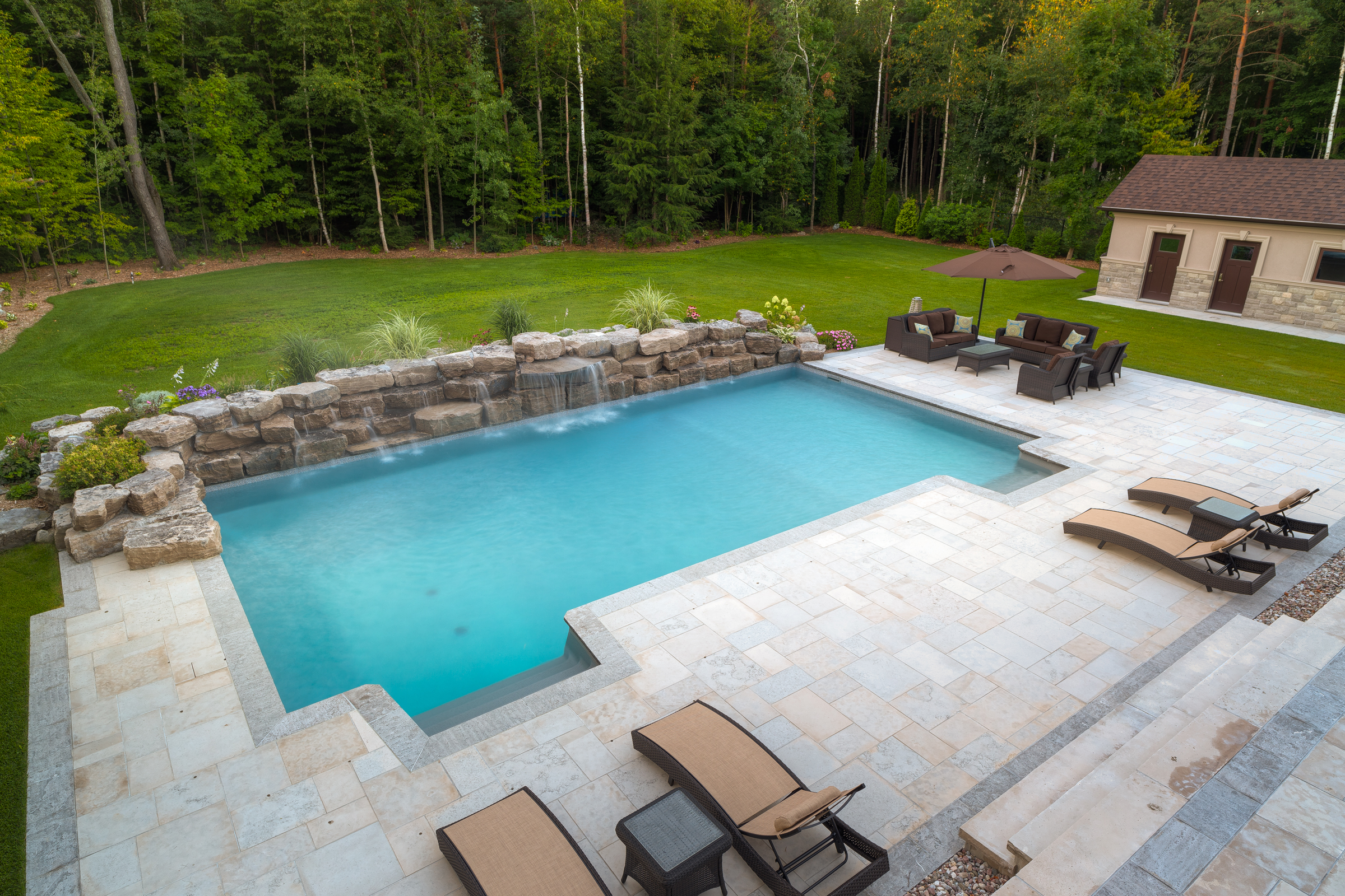 Swimming Pool Profile Lakewoods