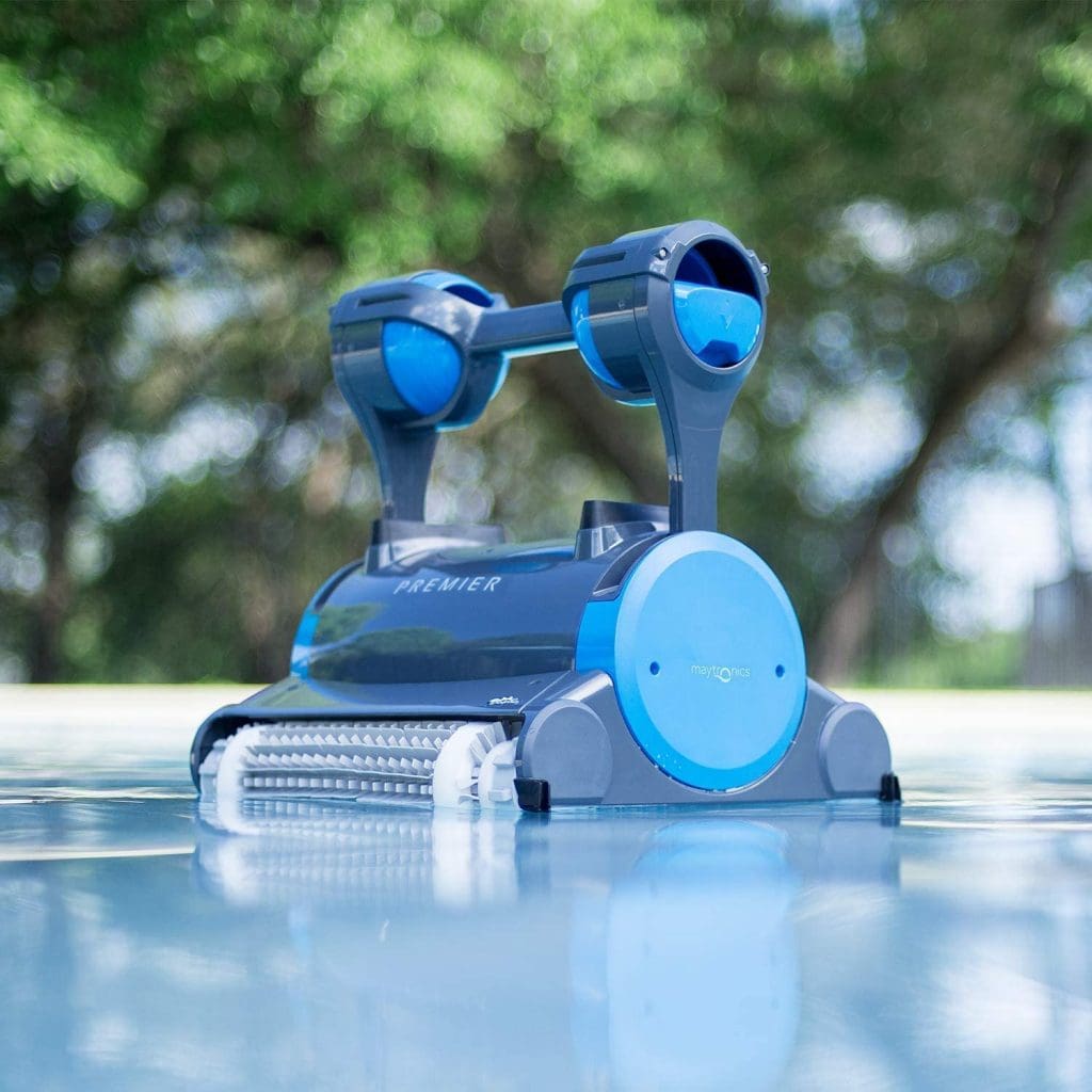 7 Best Robotic Pool Cleaner Reviews in 2022