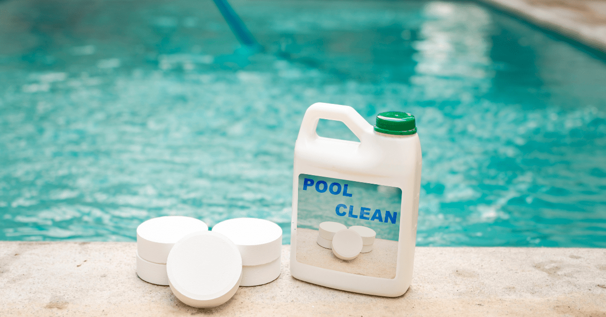 6 Steps On How To Clean a Pool Cover in