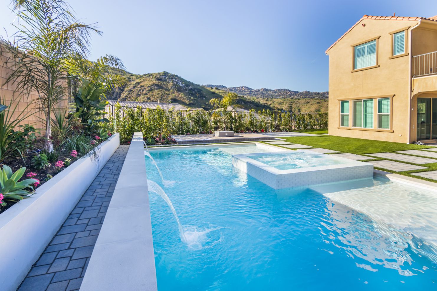 About Pool Masters Inc.